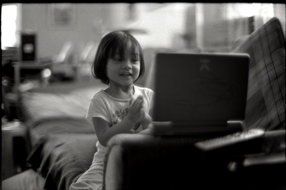 123711090.yq57crJc.imgCanonDreamZoeLaptop072Pbase